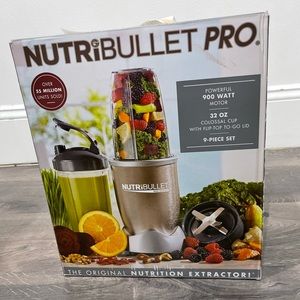 NutriBullet Pro 900-Watt Professional Series by Magic Bullet